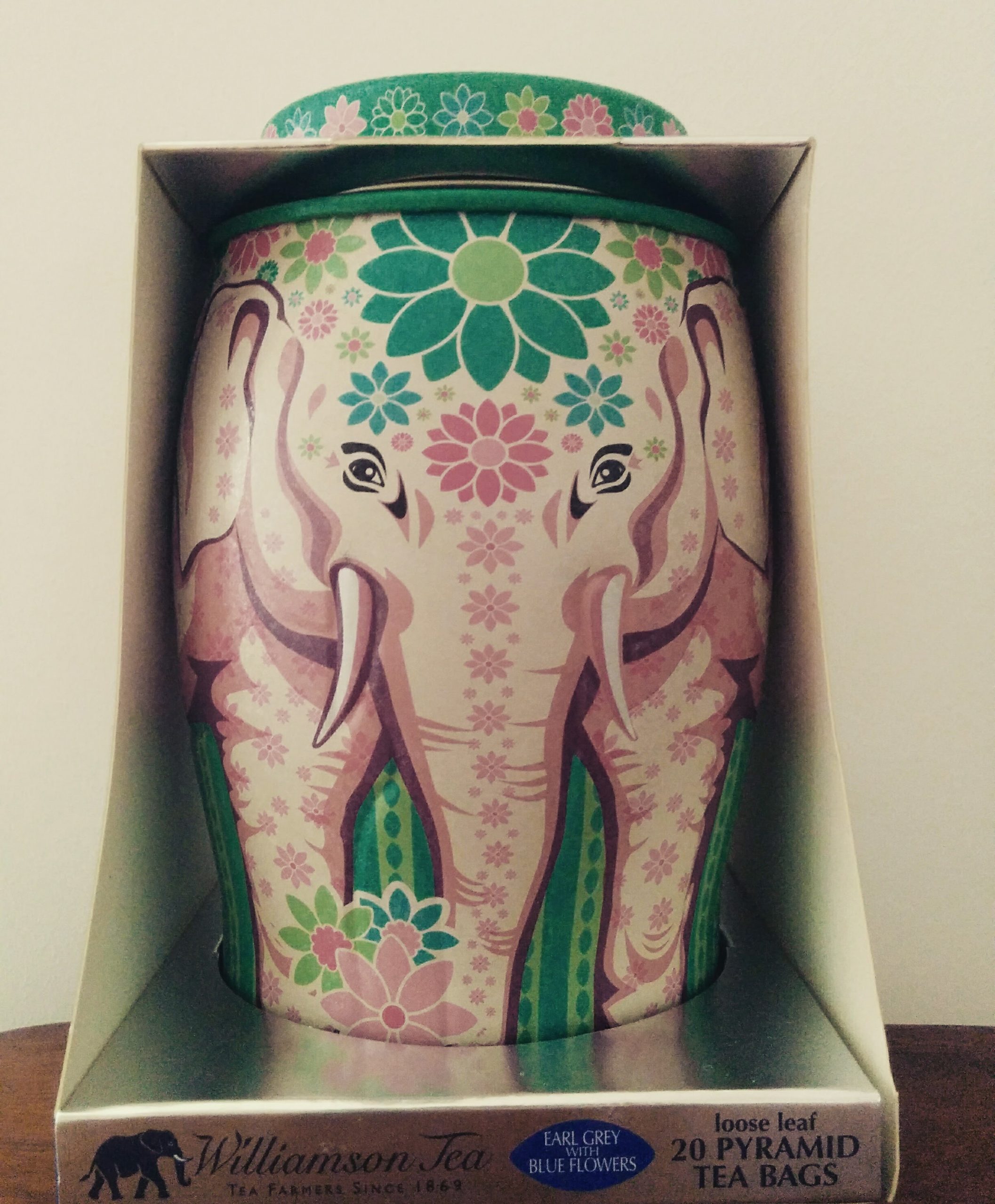  Earl Grey tea in an unusual package